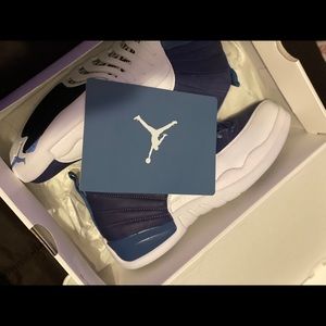 Jordan obsidian 12s size 11 slightly used